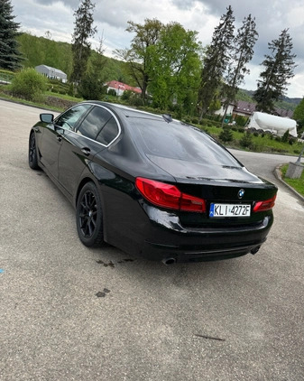 BMW Seria 5 cena 108000 przebieg: 133000, rok produkcji 2017 z Miłosław małe 154
